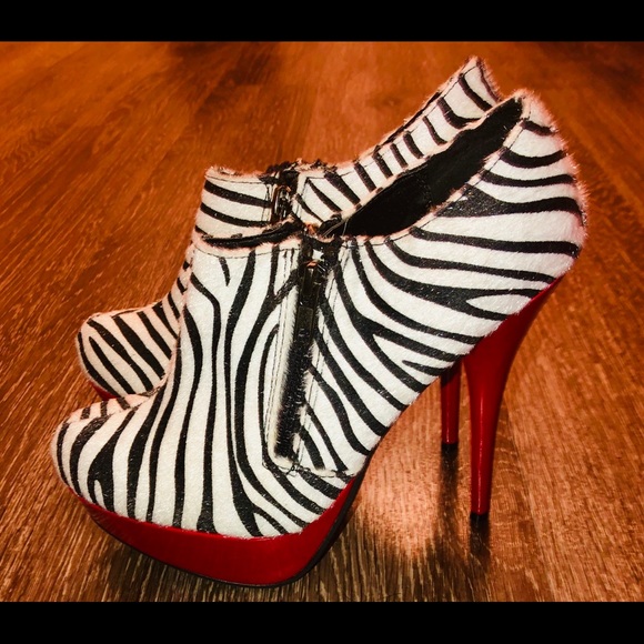 🔥SUPER SALE🔥 ZEBRA PRINT PLATFORM ANKLE HEELS - Picture 7 of 7